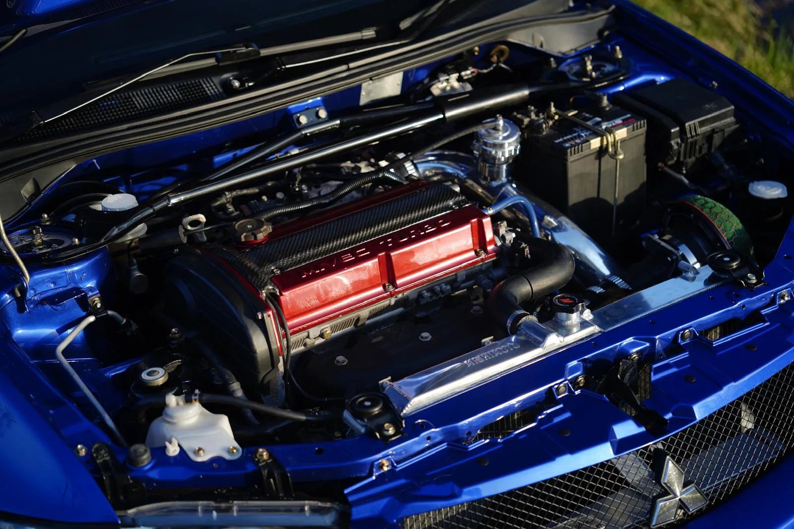 Lee's Mitsubishi Evo 9 FQ-340 - 4G63T engine bay