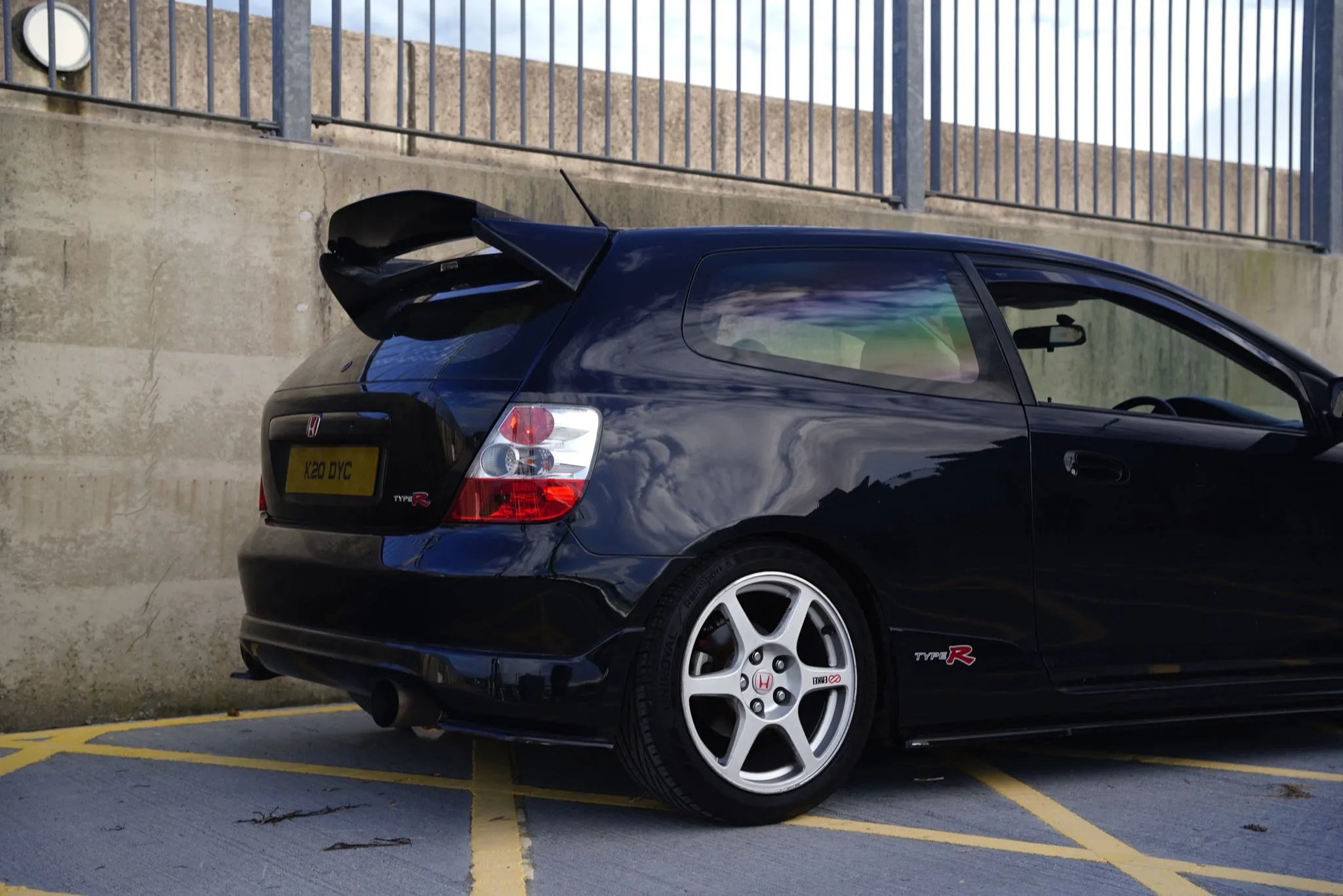 Sean's EP3 Type R on Evo 8 Enkeis